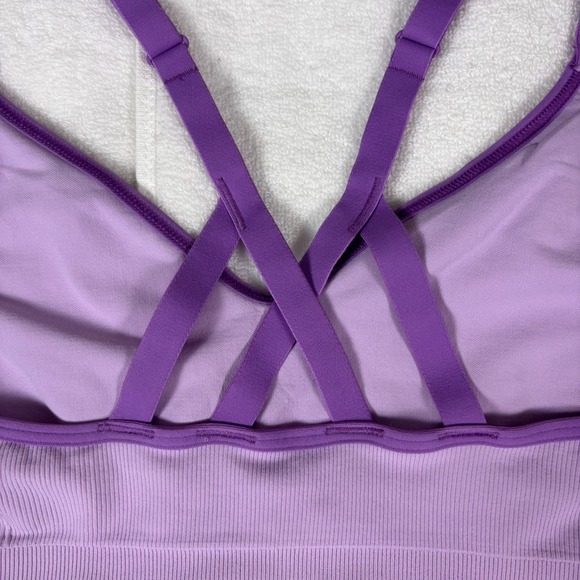 Under Armour Womens Sports Bra Large Lavender Seamless Low Long Racerback Gym - Picture 9 of 11
